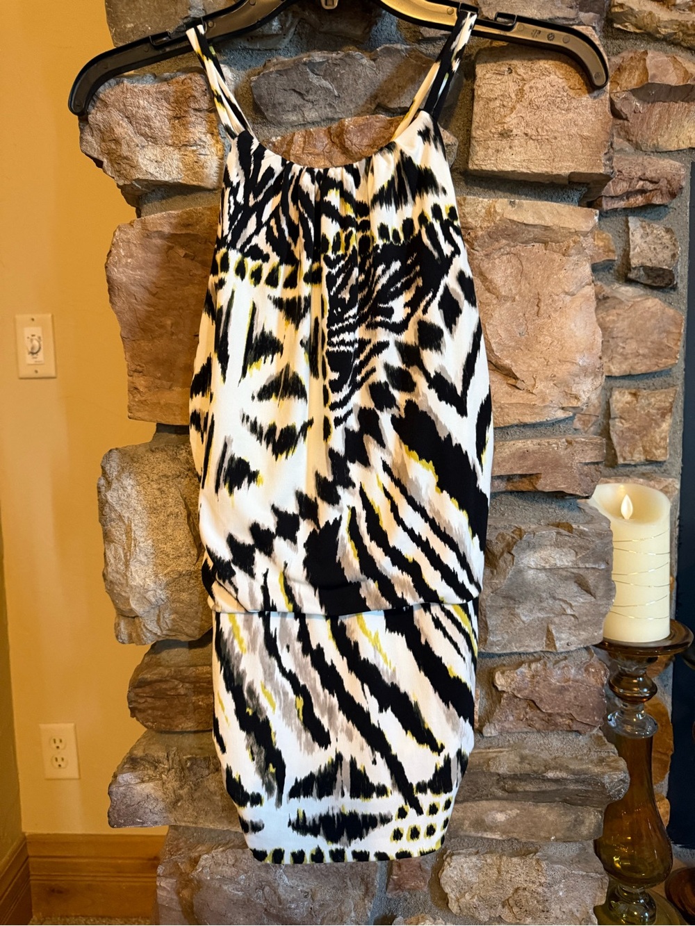 White House Black Market Black, White & Yellow Printed Dress
